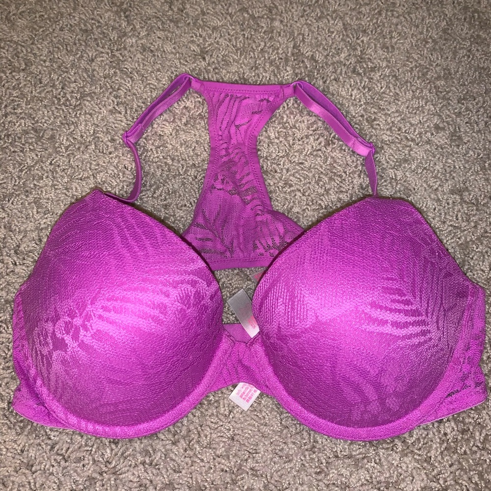 PINK Victoria’s Secret bra